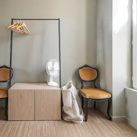 Aristide Briand - En Centre Apartment